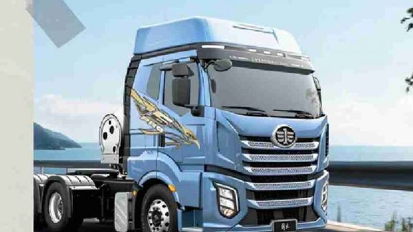 名车博览 | J6 Pro 6SV3 LNG牵引车：瞧好了！