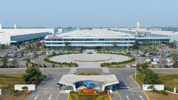 锚定两会航向 锻造新质生产力｜中国重汽跑出高质量发展加速度