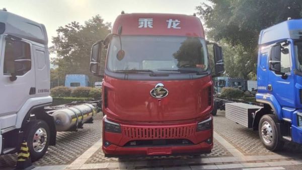 鲜乘直通车 | 换好车，开好头，乘龙翼威5纯电大单桥助力卡友开年就赚钱