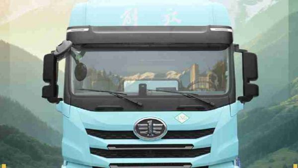 这个春天，你会更_____？