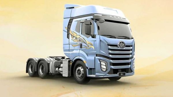 J6 Pro 6SV3 LNG牵引车，把“爽”字写进每一个细节