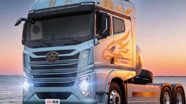 鹰途牵引车——应对“万变”路况的“不变”答案