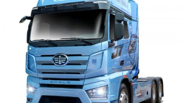 不是所有重卡，都叫“J7领航版”