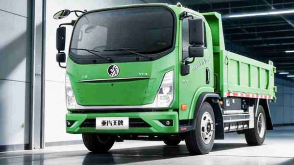 地库作业，TA说了算，重汽王牌V1-X EV地库王！