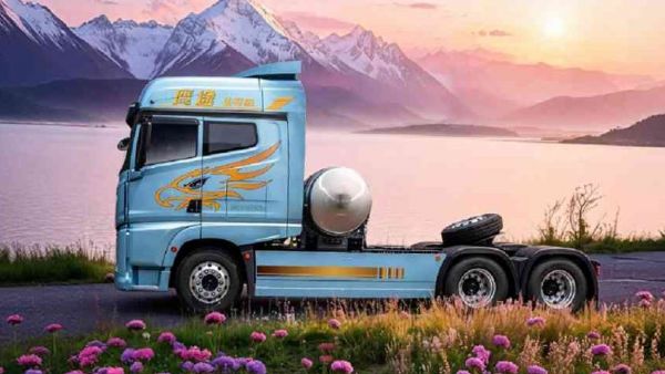 一路生“花”，鹰途大“发”