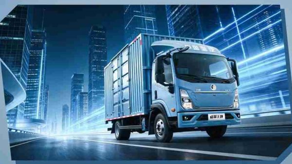 可靠电驱，扎实承载 ，城配更轻松，重汽王牌 V2-X 电动轻卡！