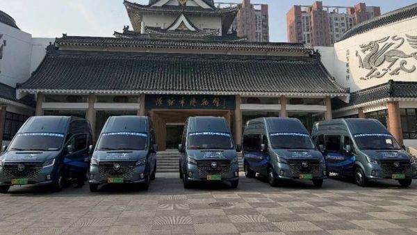 满城纸鸢乘风起 福田图雅诺X8亮相潍坊国际风筝节