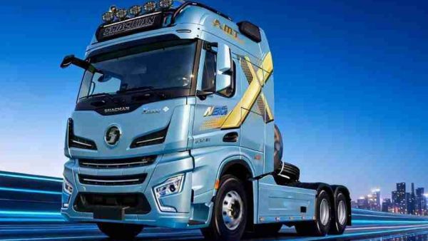 【X领征途】德龙X6000臻选版6×4燃气牵引车｜百万公里可靠 笼式车身 安全耐用