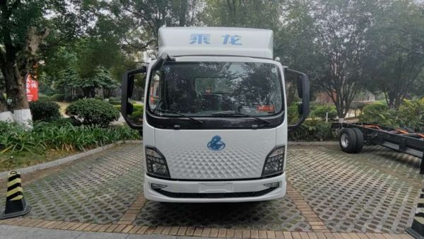 鲜乘直通车 | 小鲜肉美味出道的秘密，都在这辆乘龙翼威2冷链运输车里