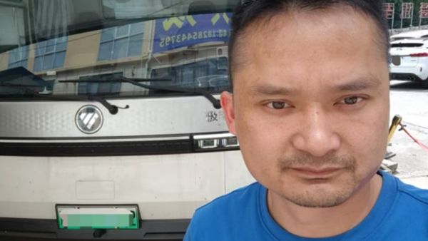 从滴滴司机到货运新兵：容老板的奥铃极电初体验