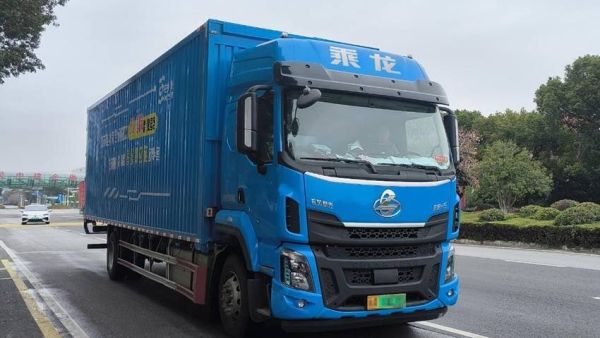 鲜乘直通车 | 老司机的新选择，乘龙H5纯电大单桥好在哪？