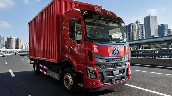 鲜乘直通车 | 创富路上，乘龙H5换电大单桥给出未知路况的超优解