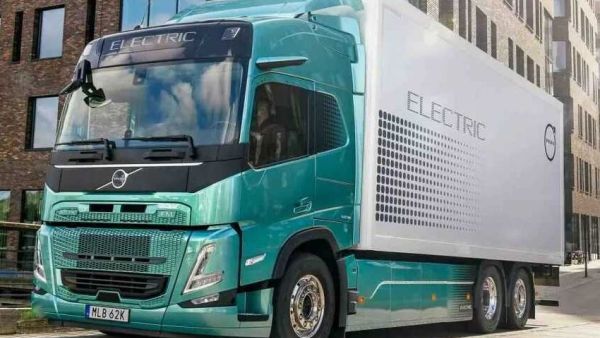 油电气氢全动力出击！FH Aero打头阵，还有VNL长头卡车？沃尔沃卡车2026IAA展车阵容前瞻