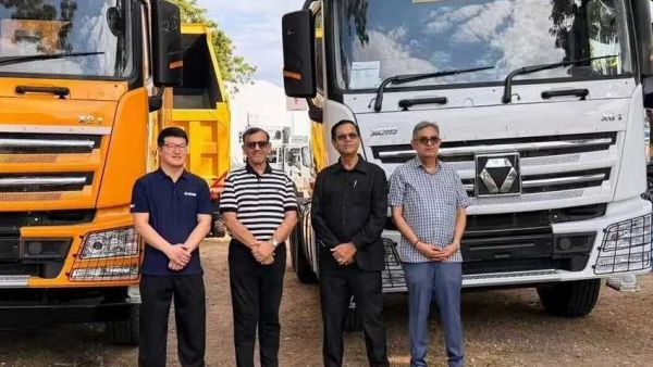 落子东非！徐工“XG双雄”登陆坦桑尼亚经贸盛会