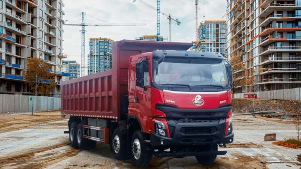 鲜乘直通车｜重载起步稳、续航补能快，乘龙H7 8×4纯充自卸车工程运输实力搭档