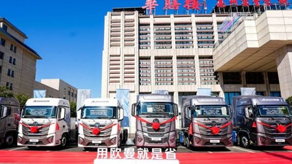 油气电三擎并举 全新欧曼星辉大马力燃油车赋能场景化运输升级