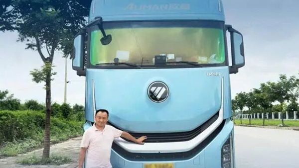 与欧曼同行!老司机马师傅:欧曼银河9燃气车让我货运生活三重蜕变