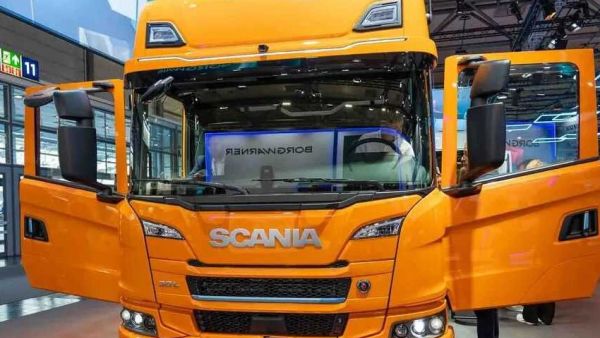 2026IAA：熟悉的斯堪尼亚，不一样的“低姿态”：30 L纯电动低入口卡车深度评测