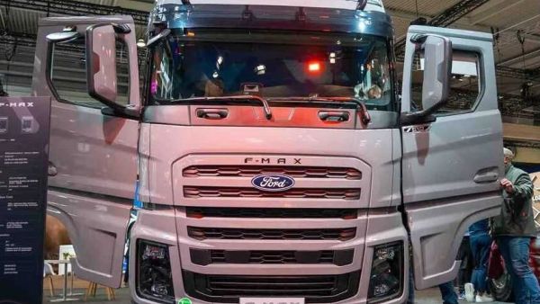 2026IAA：欧卡七雄我第八！欧洲最便宜的新卡车？福特F-MAX深度实拍评测