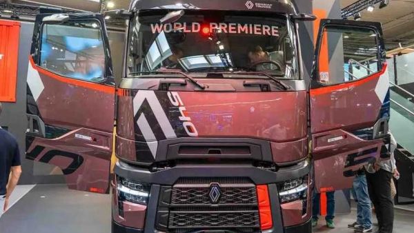 2026IAA：全球限量30台！法式浪漫拉满？雷诺T-High终极版实拍评测