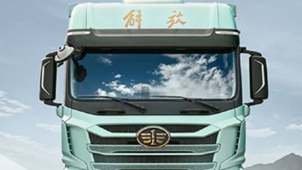 鹰途卡友：低调做事，高调开车