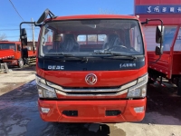 符合年轻用户审美需求 搭载玉柴动力的多利卡D7锐能版实拍