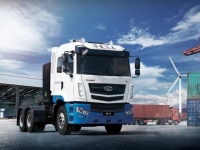 物流“挣”能量 华菱电动牵引车 低成本高收益怎么算都划算