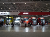 狂揽三项大奖，2022世界未来商用车博览会上的乘龙时刻