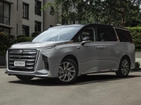 闪电突破，打进澳洲新能源赛场“首球”！上汽大通MAXUS纯电高端MPV、纯电皮卡、纯电轻客正式登陆澳大利亚