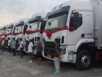 助力广东邮政速递业务,乘龙大单桥批量交付