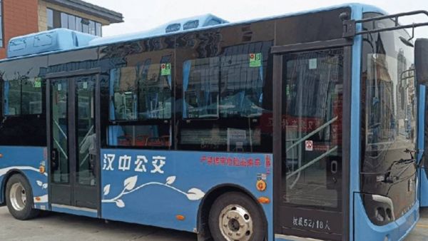 【绿色出行 亚星同行】汉中新能源公交投放仪式