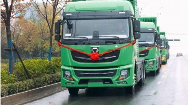 首批交付！徐工氢燃料牵引车交付张家港客户