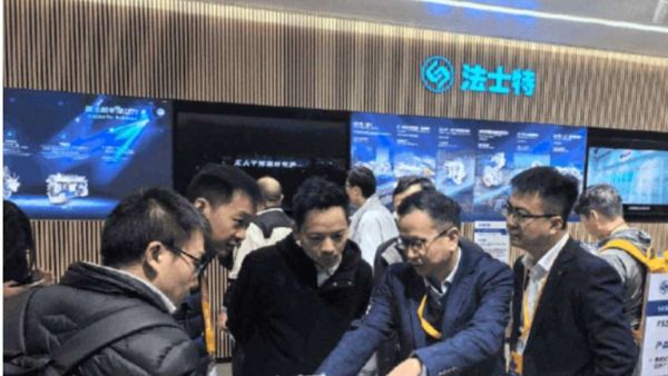 法士特多款产品闪耀bauma上海工程机械展