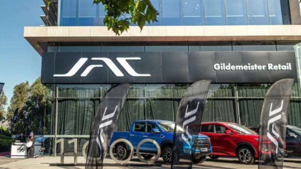 启新程 开新篇,JAC自动挡皮卡智利焕新发布