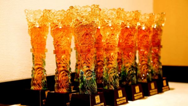 第八届中国卡车客户运营调查意见领袖颁奖盛典在京举行