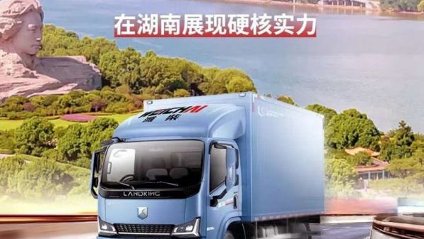 跟着续航千里的绿牌轻卡实现自由畅行,更大收益!